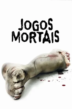 Perna humana decepada e suja, com ferimentos e respingos de sangue, sobre um fundo branco. Clima de terror.