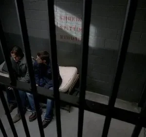 Sobrenatural – T03E12: Terror na Delegacia