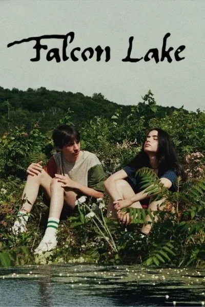 Pôster: Dois jovens sentados à beira de um lago, cercados por folhagem verde. O garoto olha para o lado; a garota tem olhos fechados. Clima sereno.