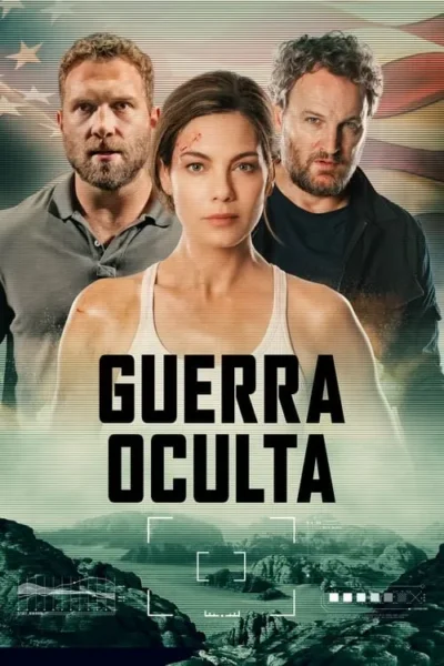 Mulher determinada com ferimento facial e dois homens barbudos. Fundo de bandeira dos EUA e paisagem montanhosa com interface tática. Ação e suspense.