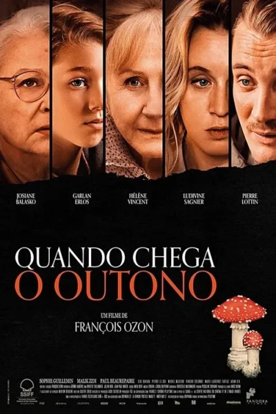 Pôster escuro com cinco rostos sérios em tons quentes no topo. Abaixo, dois cogumelos vermelhos e brancos, criando um clima misterioso e outonal.