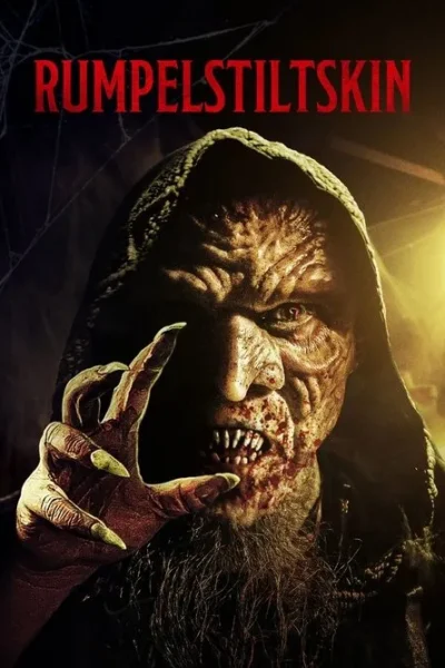 Pôster de horror: Criatura grotesca encapuzada, com pele marcada, dentes afiados, sangue na boca e barba. Mão macabra de unhas longas avança. Clima sombrio.