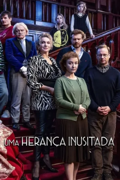 Oito pessoas, de crianças a idosos, com feições sérias em uma grande escadaria de madeira escura e carpete vermelho. Clima de drama familiar.