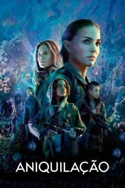 Pôster azul-esverdeado: cinco mulheres, algumas armadas, exploram uma floresta vibrante e misteriosa. Rostos sérios, clima de aventura sci-fi.