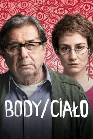 Homem de óculos sério em primeiro plano, mulher de óculos atrás. Fundo vermelho com padrões de olhos. Clima tenso e misterioso.