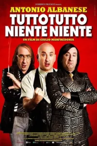 Três homens com trajes e expressões cômicas,um careca,um de óculos e um de terno dourado,em fundo vermelho vibrante.