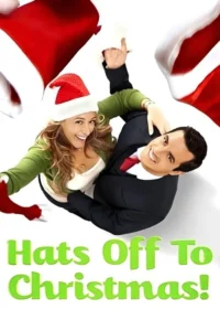 Casal sorridente em pose natalina: ela de chapéu de Papai Noel, ele de terno. Vários chapéus vermelhos flutuam ao redor em fundo branco.