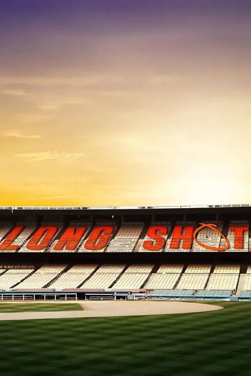 Pôr do sol dramático sobre um estádio de beisebol. Campo verde,arquibancadas vazias e letreiro grande no topo. Céu laranja,amarelo e roxo.