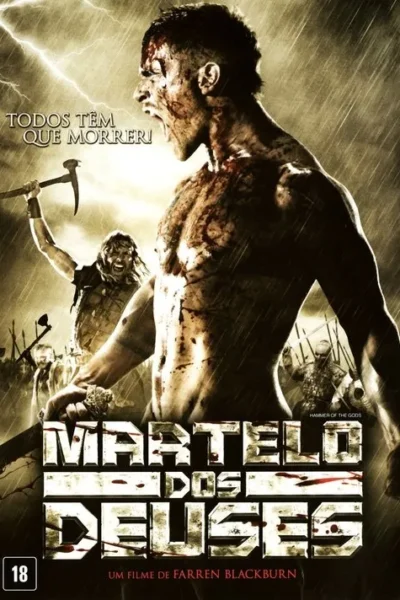 Guerreiro musculoso e ensanguentado grita na chuva e relâmpagos. No fundo, outros guerreiros em cena de batalha intensa.