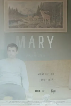 Homem pensativo sentado em sofá, com pintura de floresta e veados ao fundo. Cores pálidas e clima melancólico.