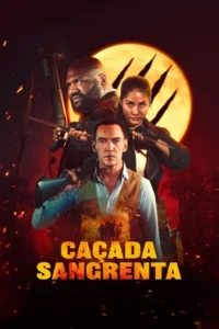 Pôster: Três personagens armados (dois homens, uma mulher) com expressões sérias. Fundo vermelho escuro, lua cheia arranhada e faíscas. Ação.