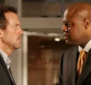 Dr. House – T01E18: Bebês e Água para Banho