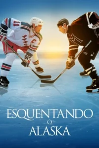 Dois jogadores de hóquei no gelo se enfrentam em um rinque ao ar livre,com montanhas e pôr do sol ao fundo. Clima de rivalidade.