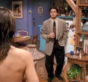 Friends – T01E13: Aquele dos Seios