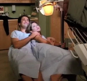 Friends – T01E20: Aquele com o Ortodontista Maligno