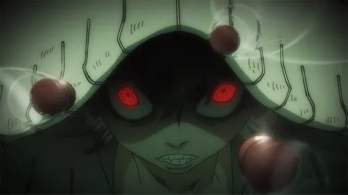 Close-up de figura sombria de anime com olhos vermelhos brilhantes e dentes afiados, usando capuz com esferas. Atmosfera ameaçadora.