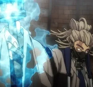 Personagem de anime com máscara e olhos brilhantes, cabelo espetado, segura cajado azul-cintilante. Fundo escuro. Clima misterioso e poderoso.