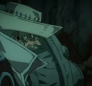 Um personagem animado de chapéu largo e casaco claro, com bigode, olha sério em um cenário escuro e destruído.