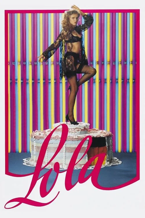 Lola 1 Mulher em lingerie preta e robe posa sobre um bolo. Fundo de listras neon vibrantes. Clima ousado,festivo e retro.