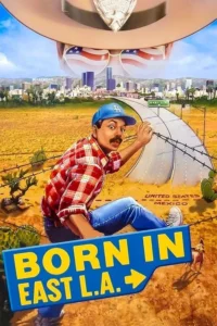 Homem de bigode e boné LA escala cerca na fronteira. Ao fundo,cidade. Acima,chapéu de xerife e óculos com bandeira EUA.