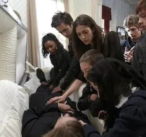 No Limite – T01E07: Frank Gallagher: Loving Husband, Devoted Father
