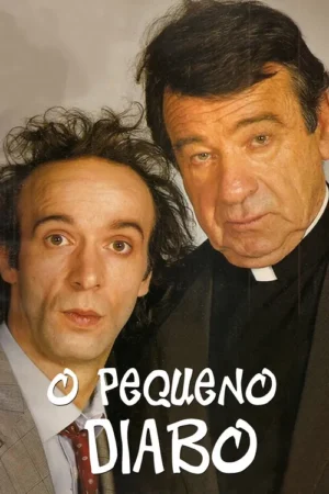 Pôster: close-up de dois homens. Um jovem de cabelo desgrenhado e terno, outro mais velho em camisa clerical escura. Expressões contrastantes.