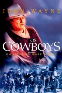 Pôster de faroeste: um cowboy idoso com chapéu olha intenso contra céu sombrio. Abaixo, grupo de cowboys jovens sérios.