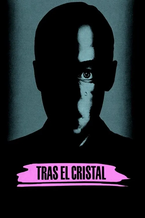 Imagem escura de um homem. Metade do rosto na sombra,revelando um olho penetrante com uma lágrima. Tons azul e preto.