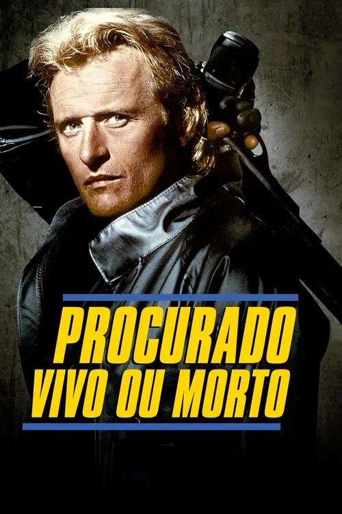 Homem loiro com jaqueta escura e arma no ombro,olhando fixamente. Fundo cinza-escuro. Clima intenso de ação.