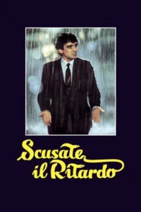 Homem de terno na chuva,com expressão resignada e mãos abertas. Fundo noturno desfocado com luzes da cidade.