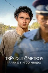 Pôster:jovem com rosto machucado e olhar fixo. Ao fundo,vulto fardado e natureza. Linhas de fratura sobre a imagem,criando tensão.
