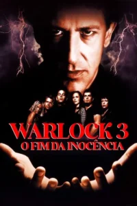 Um homem sinistro olha para frente,com raios. Seis jovens apavorados e mãos estendidas em um pôster de terror sombrio.