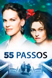 Duas mulheres com expressões contrastantes; uma sorri sutilmente, a outra séria. Abaixo, duas figuras sobem uma grandiosa escadaria. Clima de determinação.