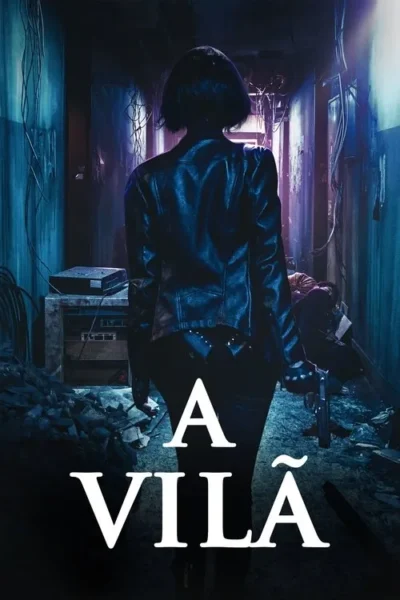 Mulher de jaqueta de couro e arma, de costas, em corredor escuro e destruído. Há uma pessoa caída ao fundo. Clima sombrio e tenso.