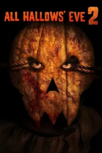 Pôster de horror com cabeça de abóbora assustadora,ensanguentada e com olhos brilhantes,envolta em corda,em fundo escuro.
