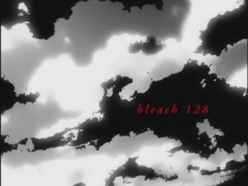 Bleach – T01E128:O pesadelo Arrancar!A equipe do Hitsugaya age 1 Céu dramático com nuvens escuras e pesadas em alto contraste contra um fundo branco brilhante. Clima atmosférico e sombrio.