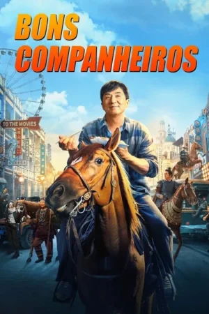 Jackie Chan sorrindo a cavalo em rua vibrante com muitos personagens e roda-gigante. Clima divertido de aventura.