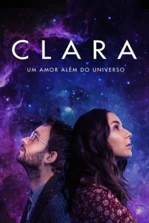 Casal, costas com costas, olha para cima num céu estrelado roxo e azul de galáxia. Clima de romance cósmico e mistério.