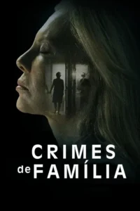 Mulher de perfil com olhos fechados. Dentro de sua silhueta,duas figuras sombrias em um corredor escuro. Clima tenso e misterioso.
