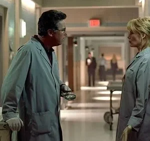 CSI: Investigação Criminal – T01E14: Fatiar e possuir