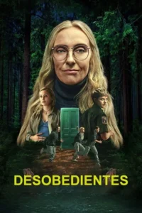Pôster:Mulher de óculos,loira,séria no alto. Grávida,jovem e quatro pessoas correm de porta verde na floresta escura.