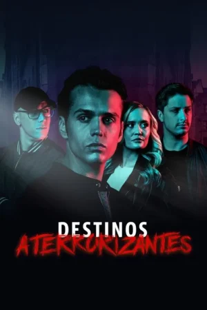 Quatro jovens sérios em um fundo urbano escuro. Luzes azuis e vermelhas criam um clima misterioso e tenso.