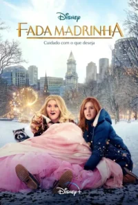 Loira com varinha mágica e vestido rosa,e ruiva de casaco,ambas surpresas na neve. Guaxinim e cidade ao fundo.