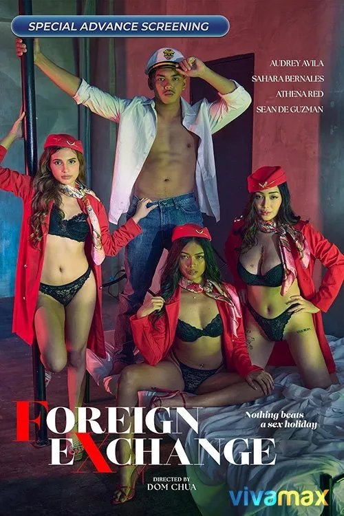 Homem de boné de capitão e três mulheres de casacos vermelhos de aeromoça e lingerie preta posam sedutoramente em um quarto.
