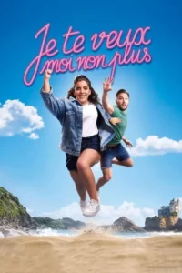 Pôster vibrante: Jovem casal sorridente pulando numa praia ensolarada. Céu azul, mar e rochas ao fundo. Ambiente alegre e divertido.