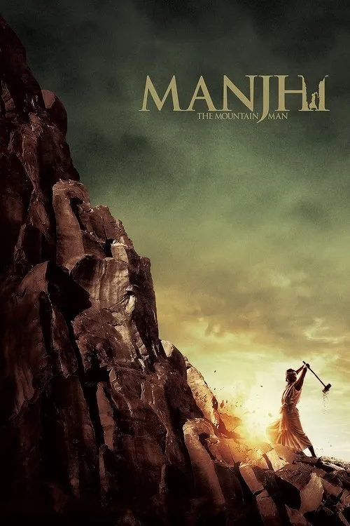 Manjhi,O Homem da Montanha 1 Homem com marreta golpeia grande montanha rochosa,criando explosão de luz e detritos. Céu dramaticamente dividido em verde e dourado.