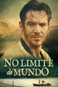 Pôster: homem barbudo de olhar intenso sobre paisagem tropical com montanhas e floresta. Abaixo, praia com barco e figuras. Clima de aventura.
