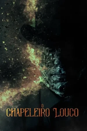 Pôster sombrio: figura de chapéu com rosto desfigurado em tons de verde e azul, envolta em chamas e fumaça. Clima misterioso.