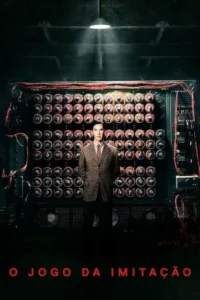 Homem em casaco de tweed diante de grande máquina cheia de dials. Luz dramática ilumina o cenário,criando clima sério e tenso.