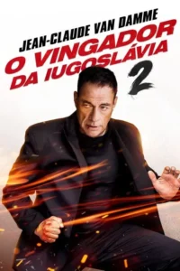 Homem de terno preto,rosto intenso,punho sangrento e um olho claro. Faíscas alaranjadas e clima de ação intensa.